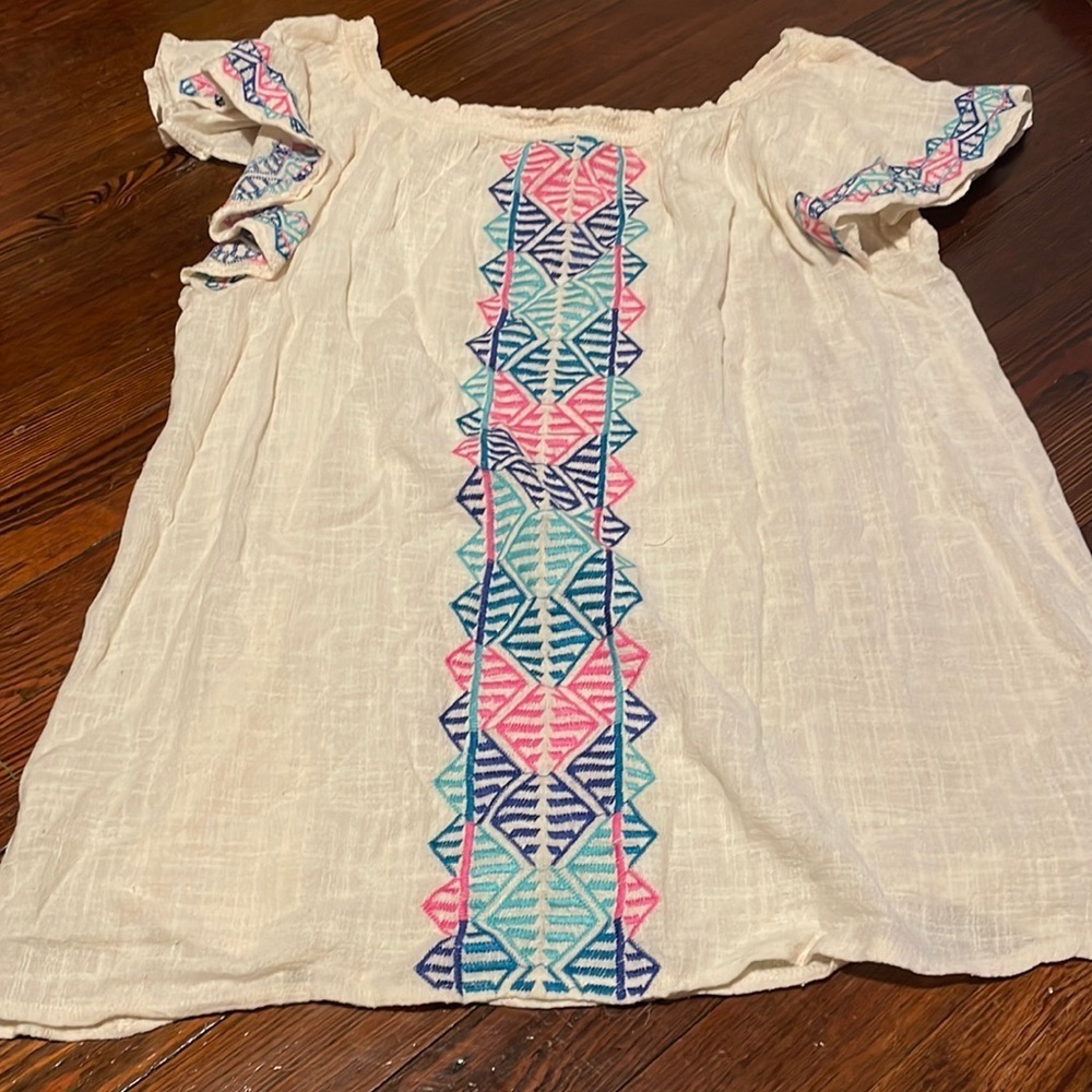Umgee Women’s Cream and Embroidery Blouse Size M
